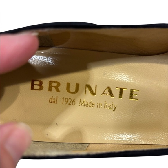 Brunate navy suede point toe baby heel loafer size 38 US 7.5 - Picture 5 of 7